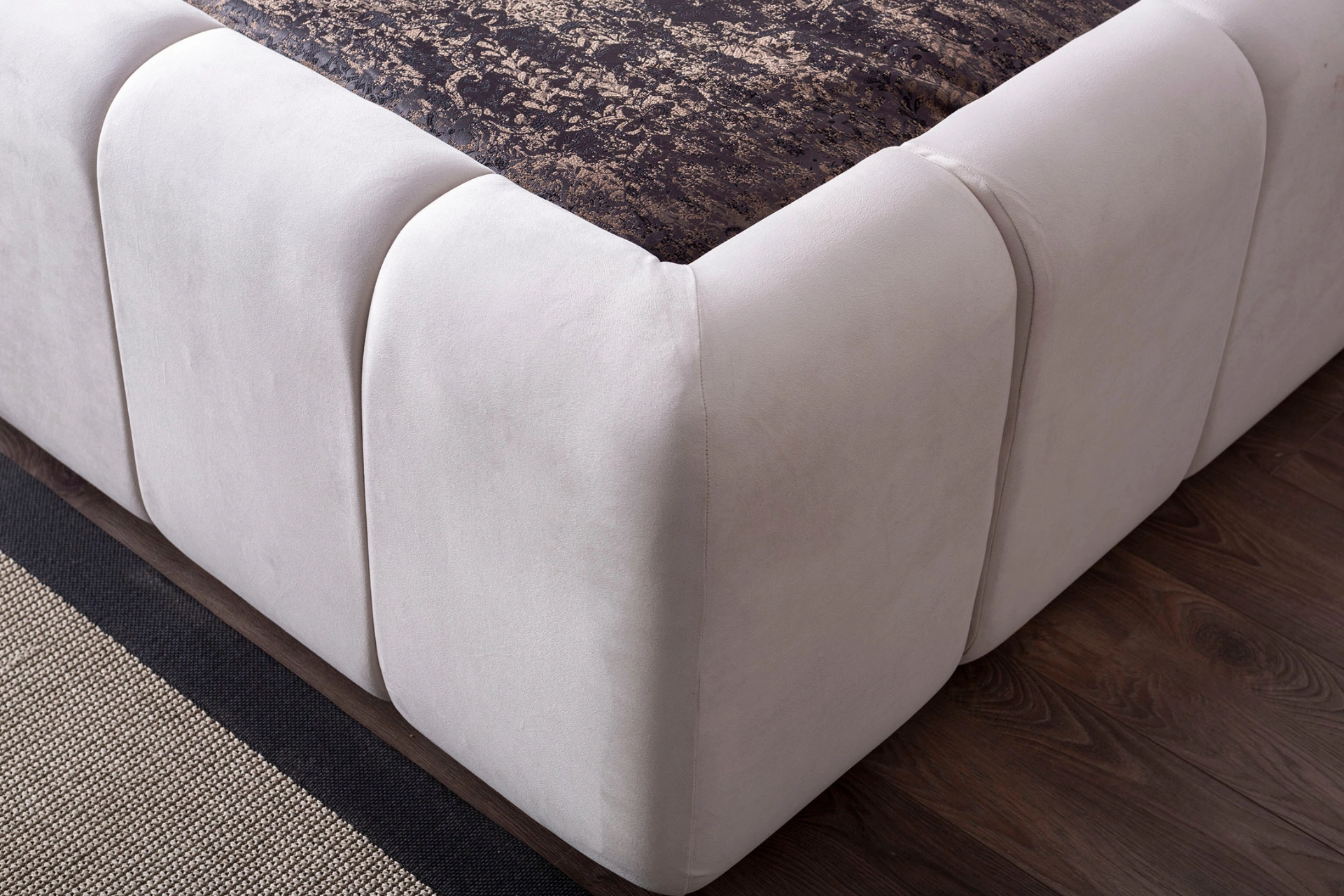 Lord Bedroom - Image 6